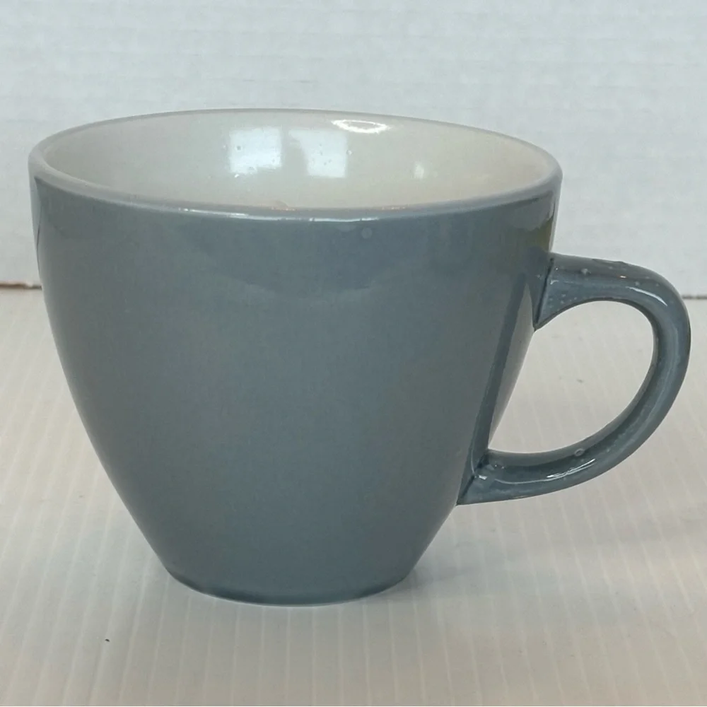 Creature Cups Gray w/ White Alligator Head Inside Funny Prank Ceramic Mug 12 oz.